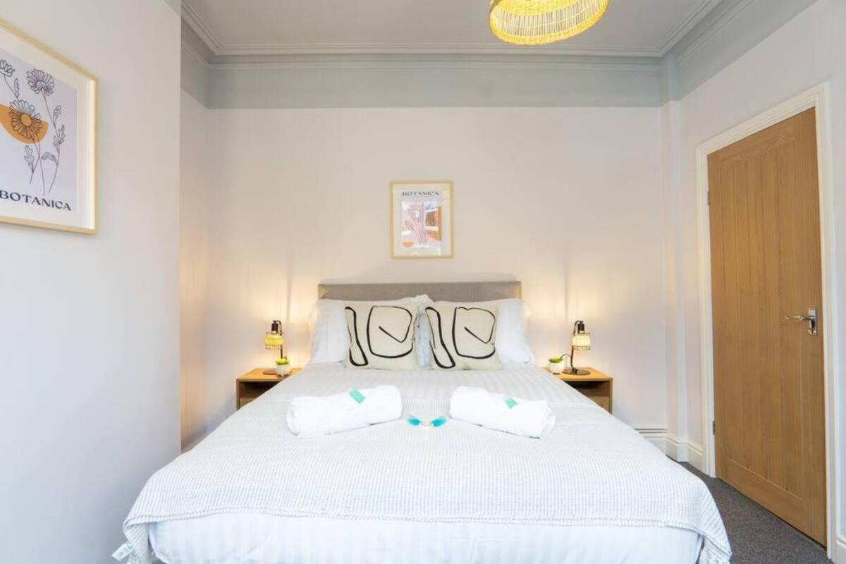 Holiday home Cedar House - Air Host &