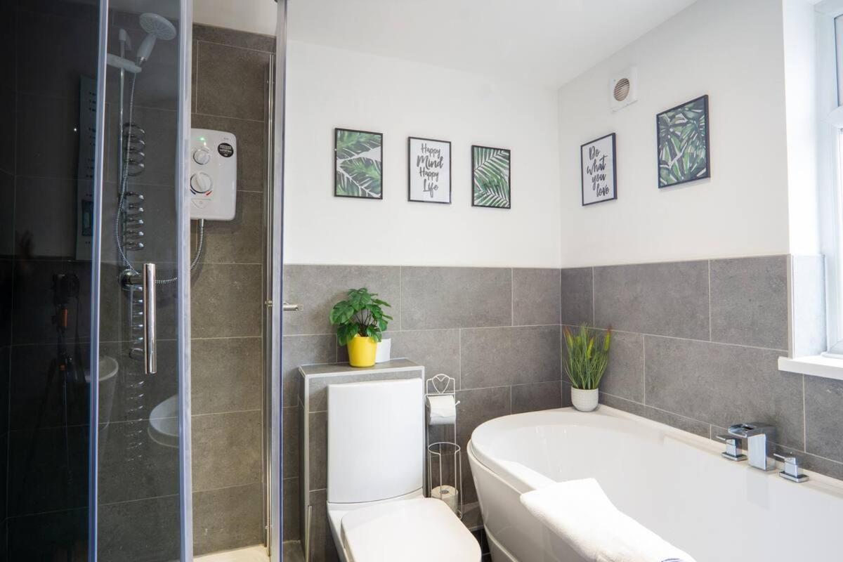 Holiday home Cedar House - Air Host &